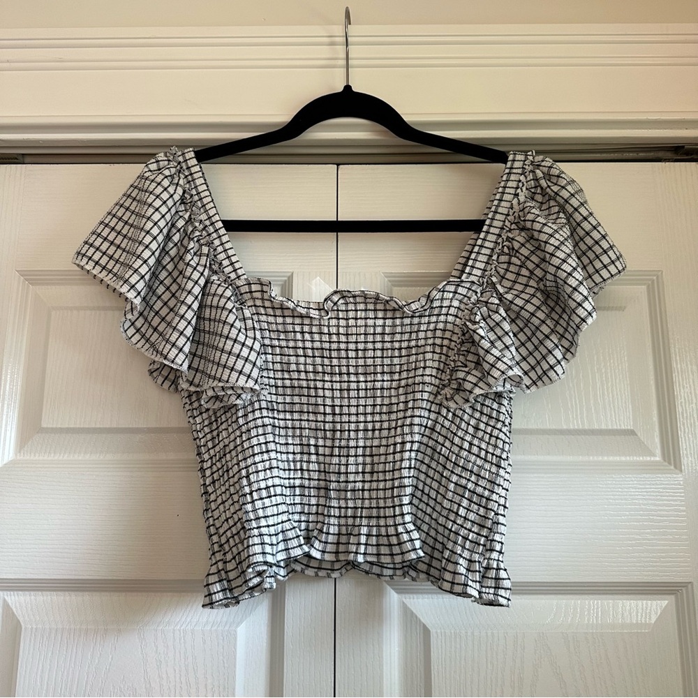 Checkered Ruffle Sleeve Women's Top